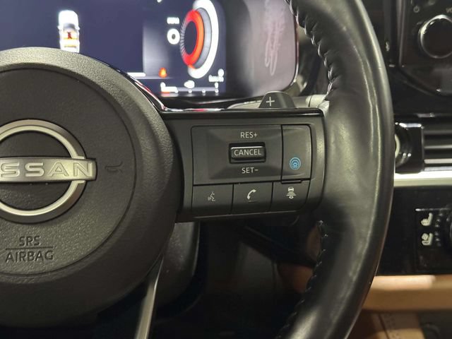 Used 2023 Nissan Pathfinder Platinum AWD/4WD image 16