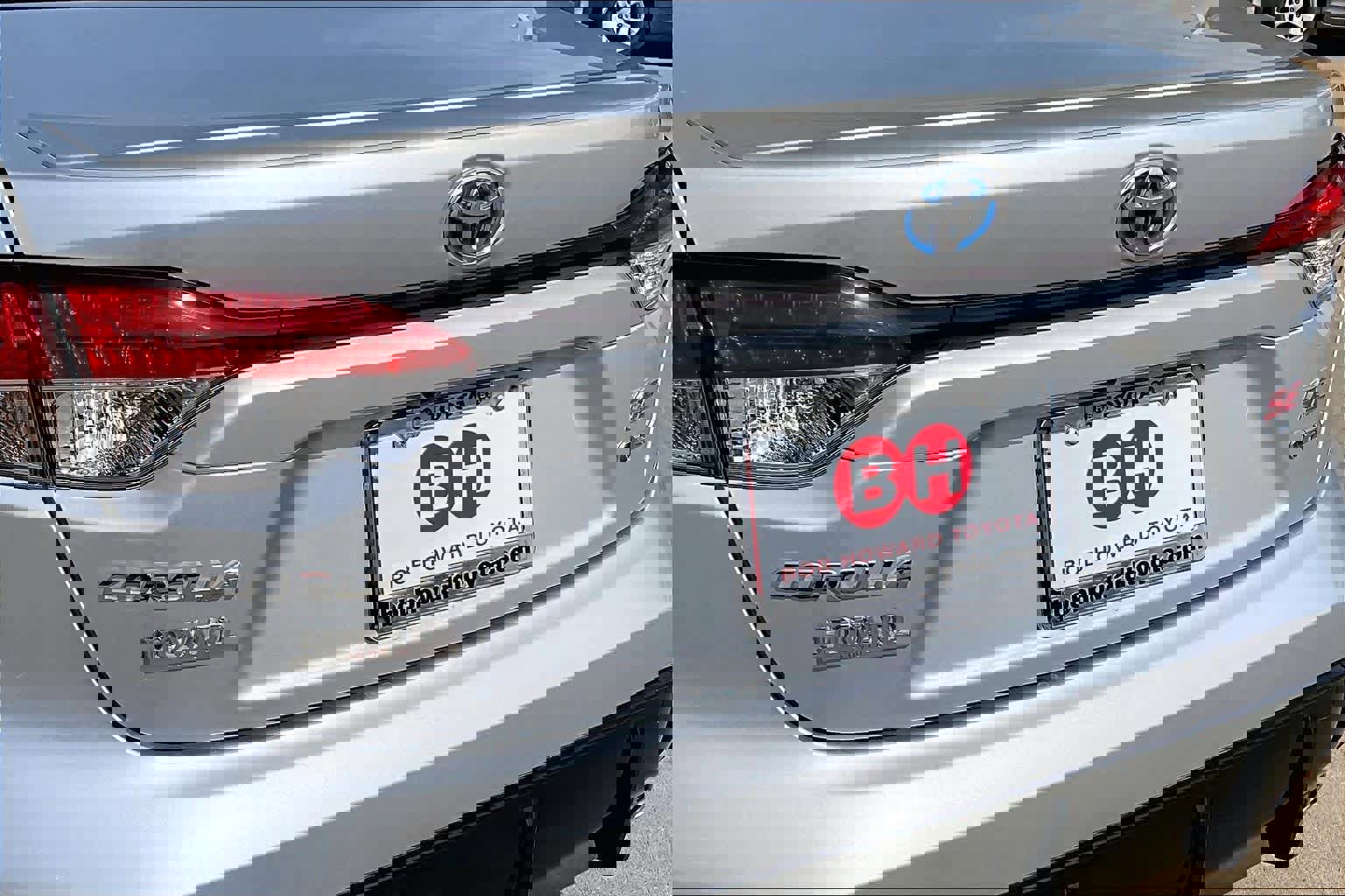Used 2025 Toyota Corolla SE w/ SE Premium Package image 30