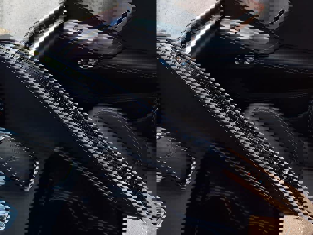 Used 2020 Chevrolet Corvette Stingray Preferred Cpe w/ 2LT Preferred Equipment Group image 17