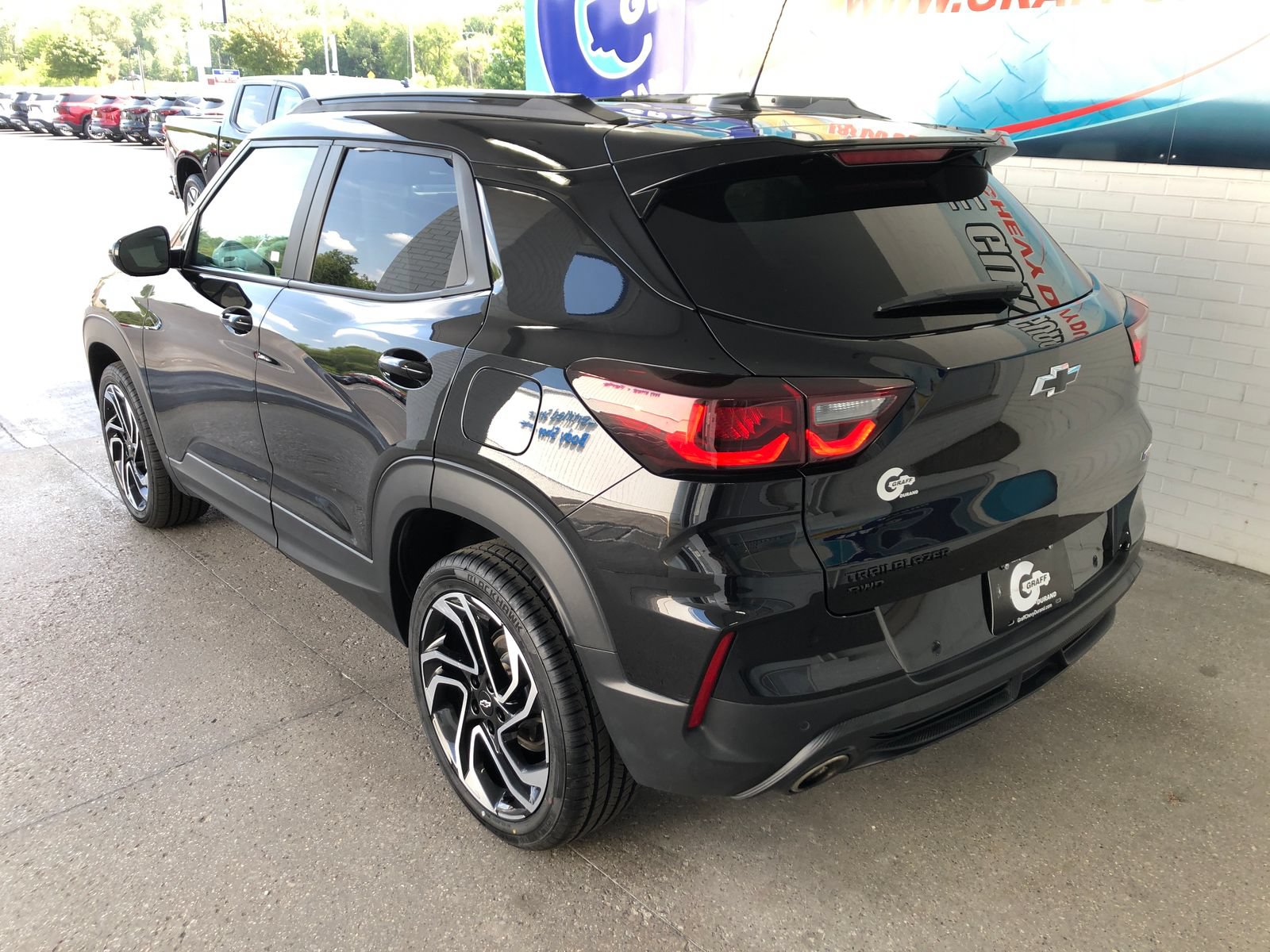 Used 2024 Chevrolet TrailBlazer RS w/ Convenience Package AWD/4WD image 6