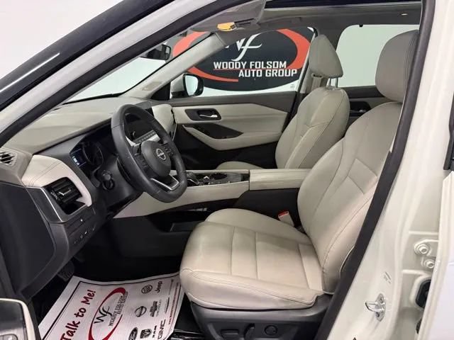 Used 2023 Nissan Rogue SL w/ SL Premium Package FWD image 11