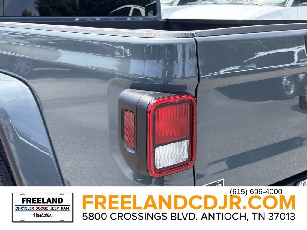 New 2026 Jeep Gladiator Sport AWD/4WD image 11