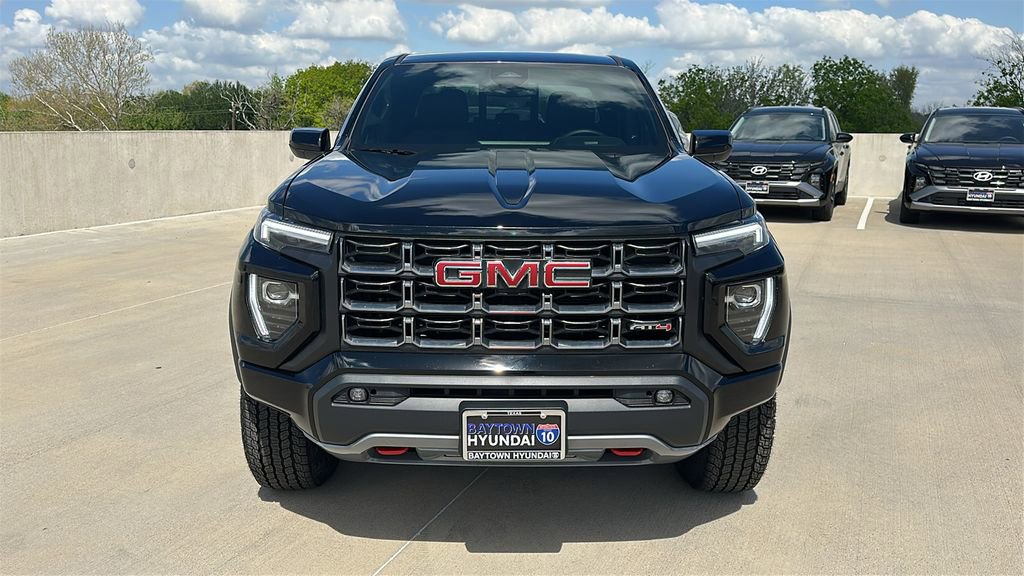 Used 2025 GMC Canyon AT4 image 8