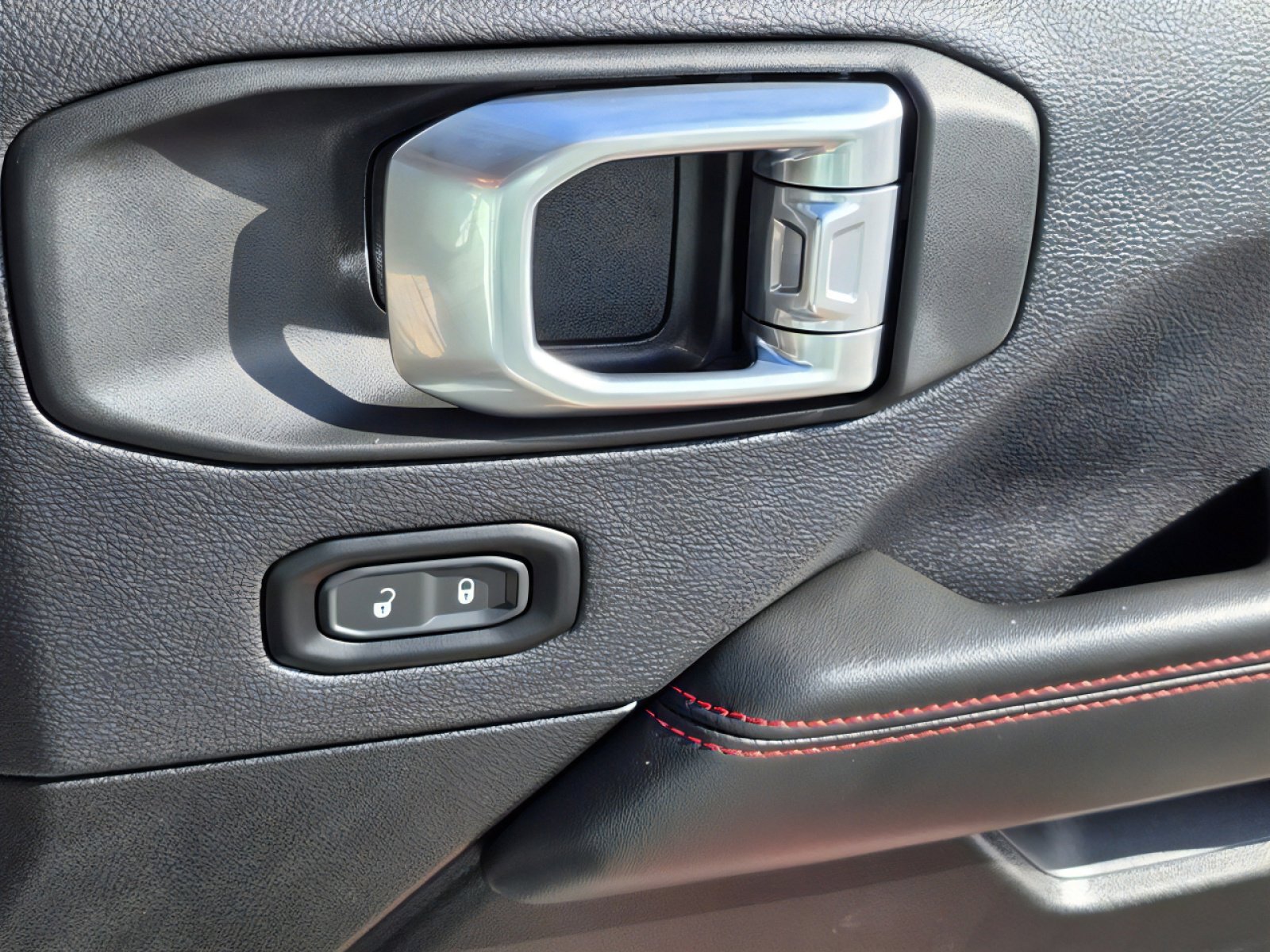 Used 2024 Jeep Wrangler Unlimited Rubicon 392 image 16