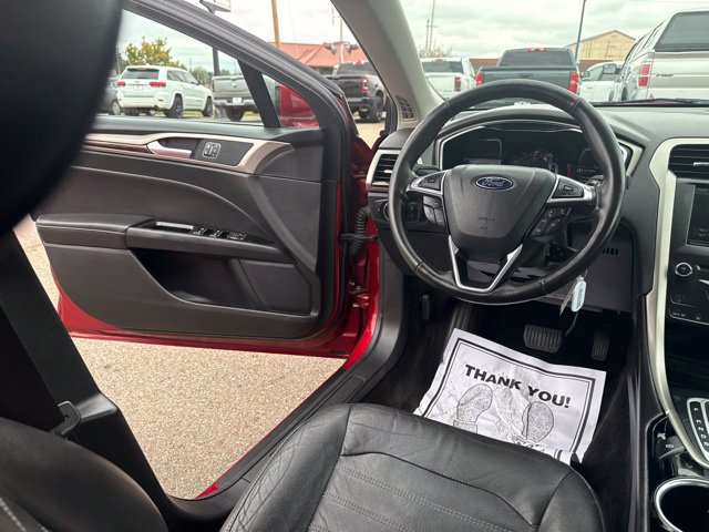 Used 2013 Ford Fusion SE FWD image 16