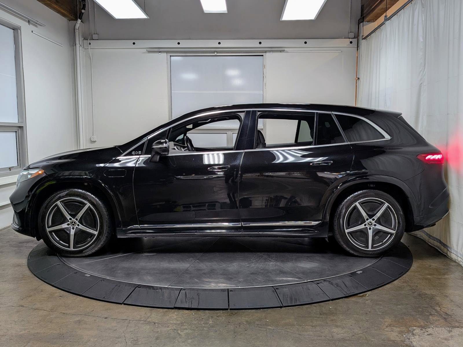 Used 2023 Mercedes-Benz EQS 450+ 4MATIC SUV image 6