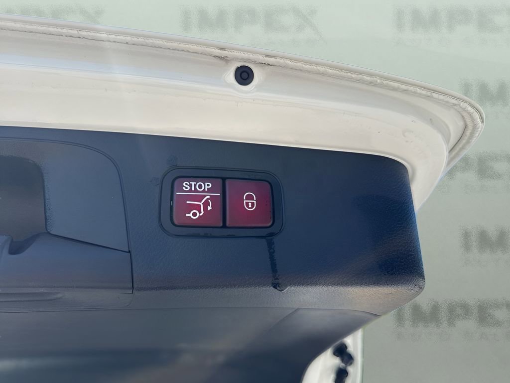 Used 2018 Mercedes-Benz GLC 300 image 25