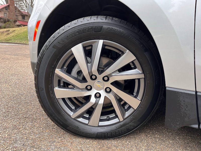 Used 2022 Chevrolet Equinox LT image 48