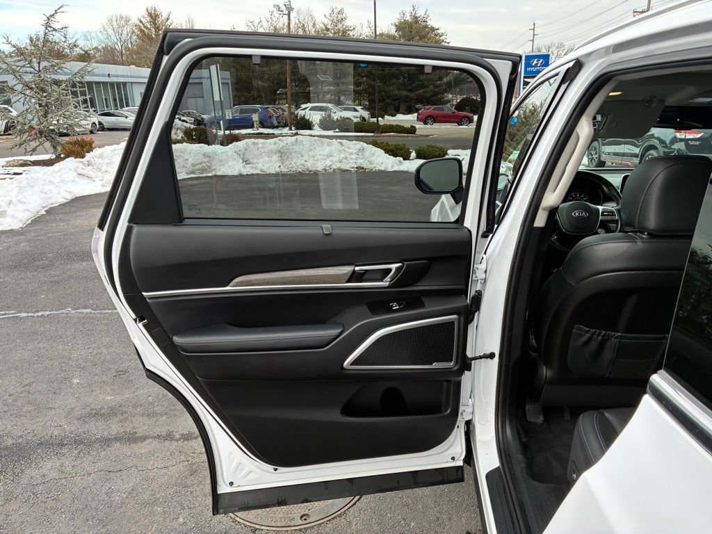 Used 2021 Kia Telluride EX w/ EX Premium Package image 46