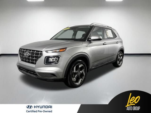 Used 2023 Hyundai Venue SEL FWD image 1