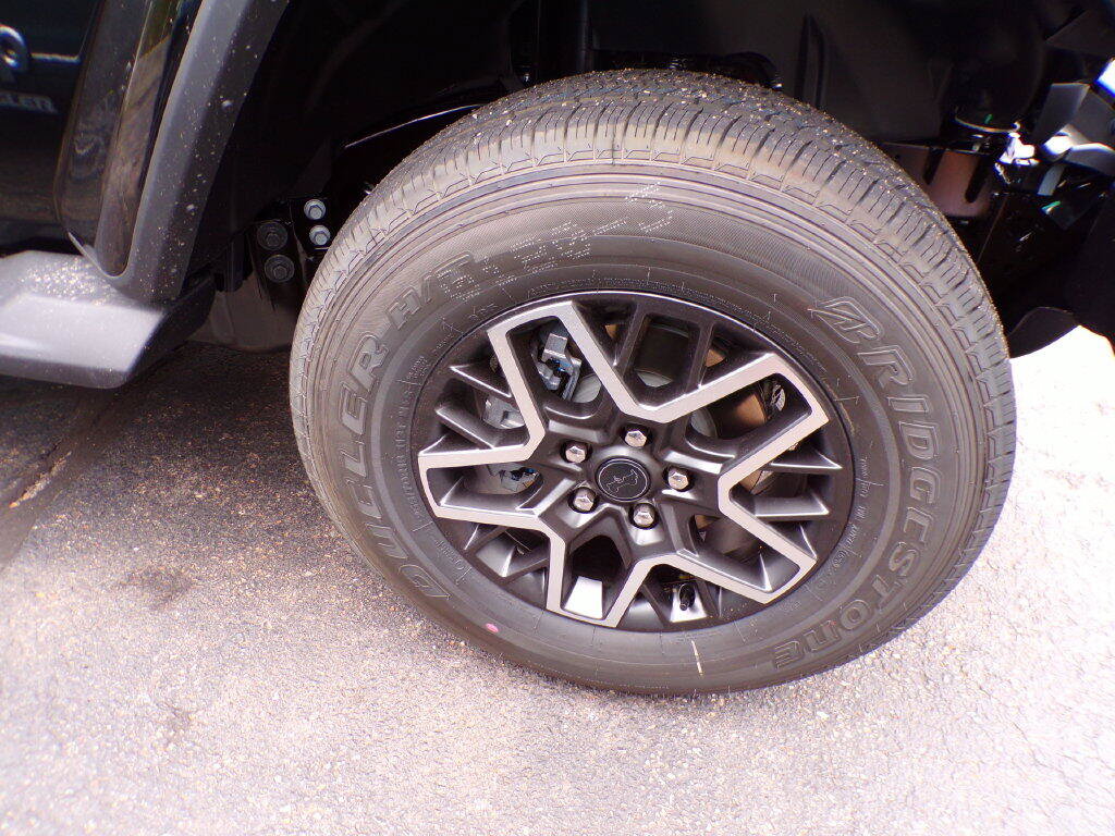 New 2027 Jeep Wrangler Unlimited Sahara AWD/4WD image 4