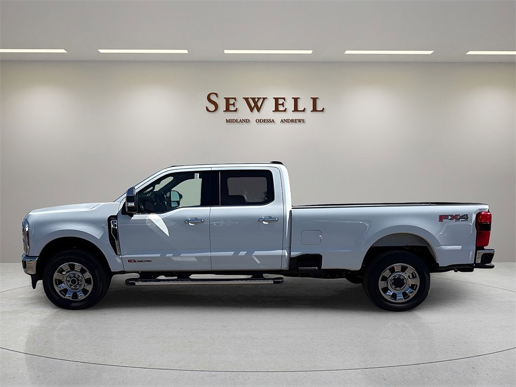 New 2025 Ford F350 Lariat w/ Chrome Package image 2