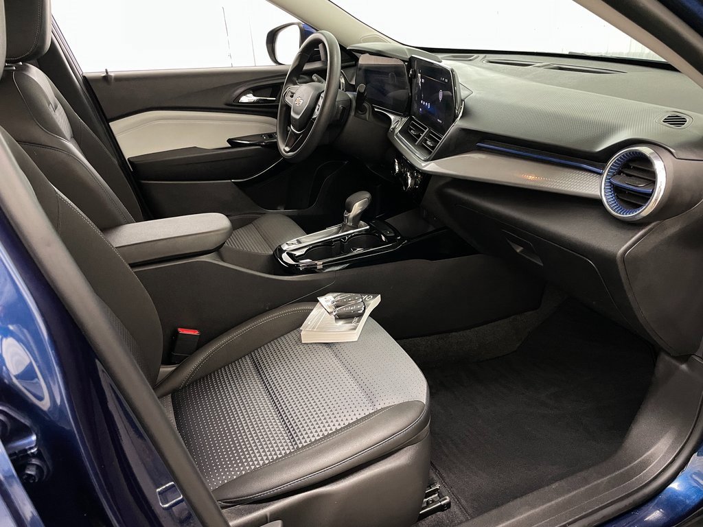 Certified 2024 Chevrolet Trax LT image 35
