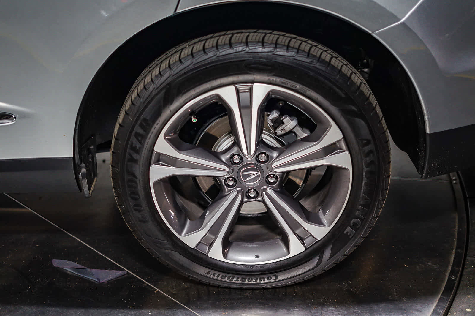 Used 2025 Acura RDX SH-AWD w/ Technology Package image 13