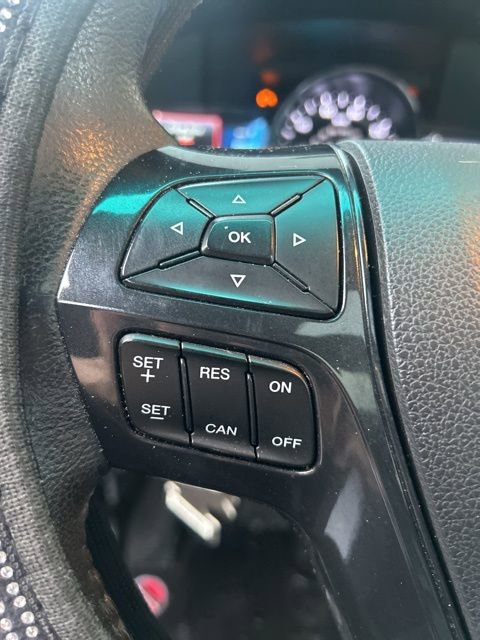 Used 2016 Ford Explorer XLT w/ Equipment Group 202A image 26