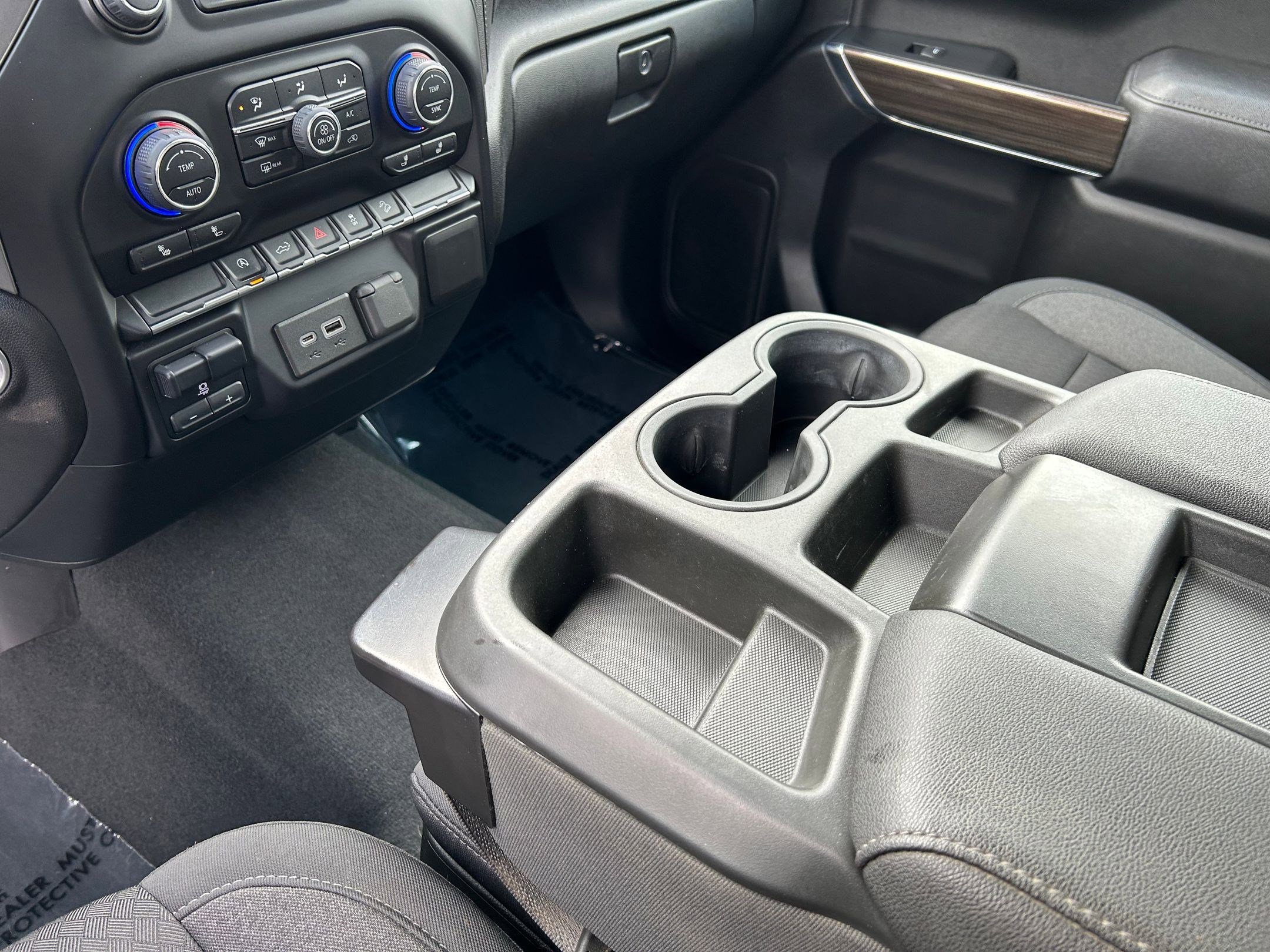 Used 2022 Chevrolet Silverado 1500 RST image 18