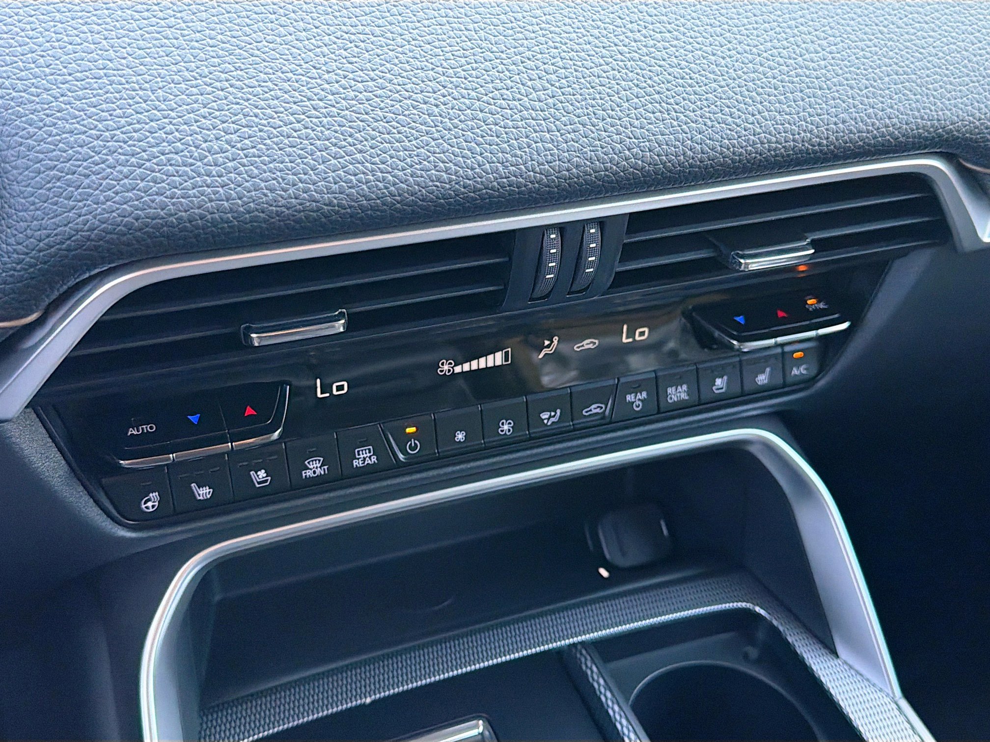 New 2026 MAZDA CX-90 Plug-In Hybrid w/Premium Sport image 35