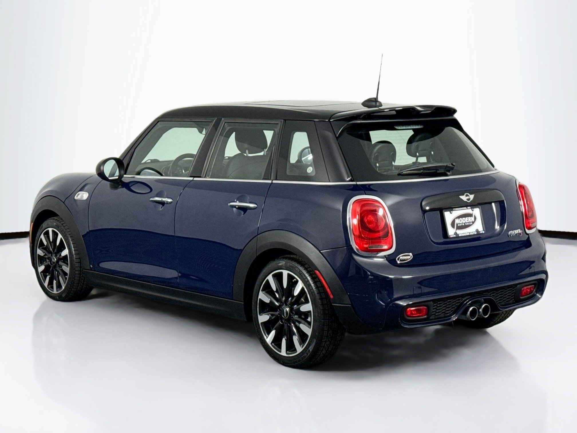 Used 2015 MINI Cooper S FWD image 9