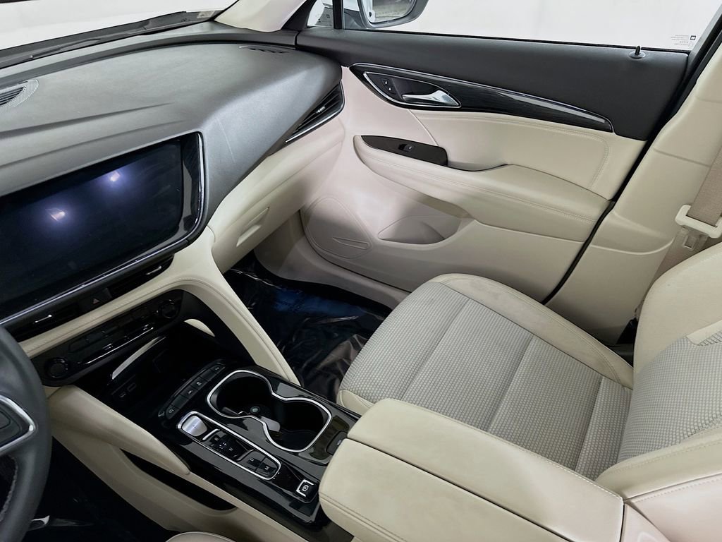 Used 2023 Buick Envision Preferred image 30