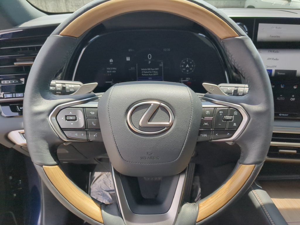 Used 2025 Lexus RX 350h AWD/4WD image 31