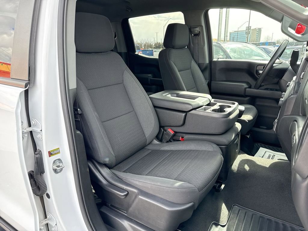 Used 2022 Chevrolet Silverado 1500 Custom AWD/4WD image 25