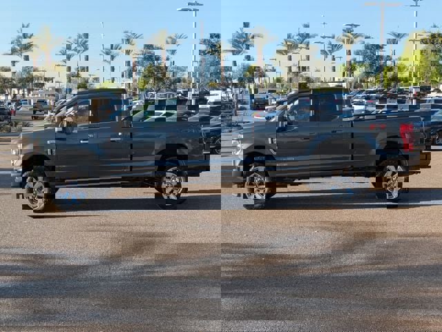 Used 2020 Ford F350 Limited image 3