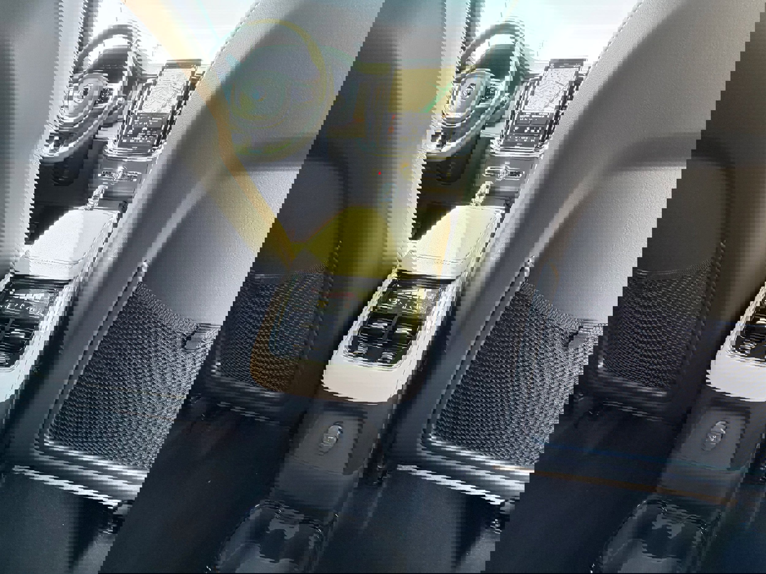 New 2026 Volvo XC90 T8 Ultra w/ Lounge Package image 11