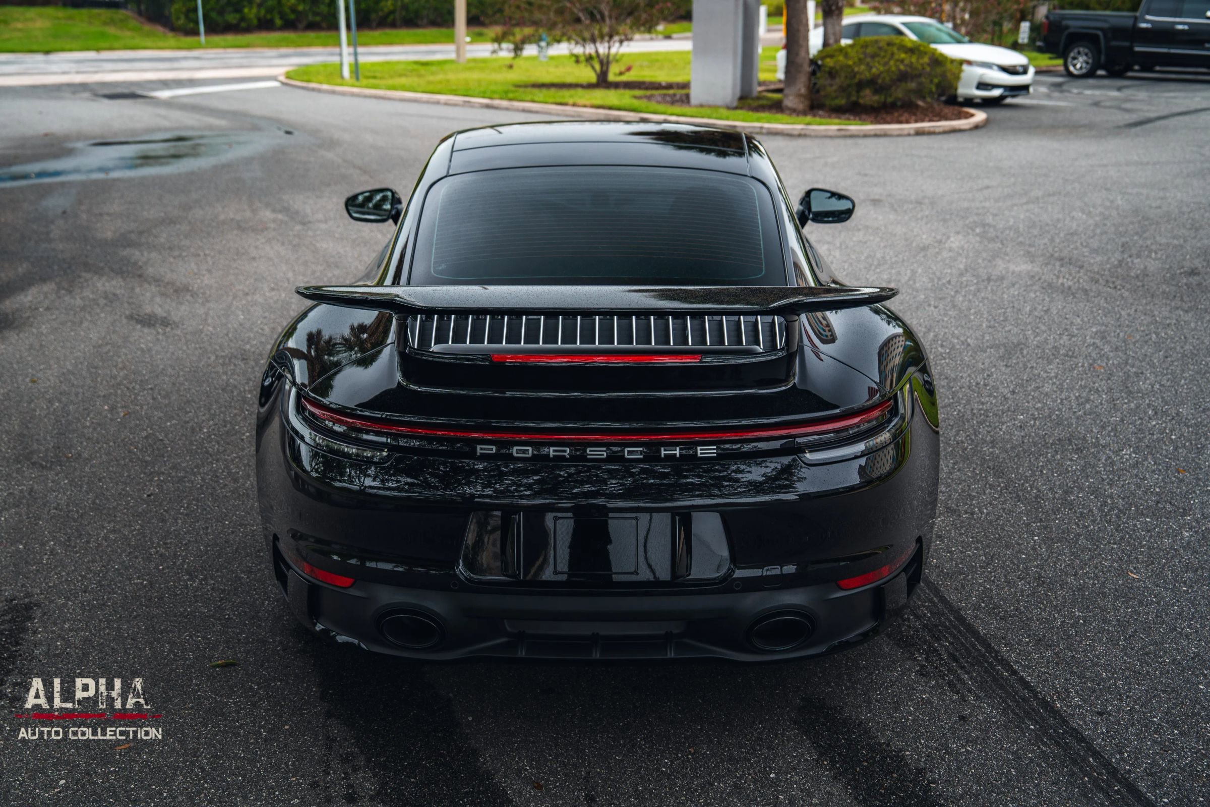 Used 2024 Porsche 911 Carrera image 8