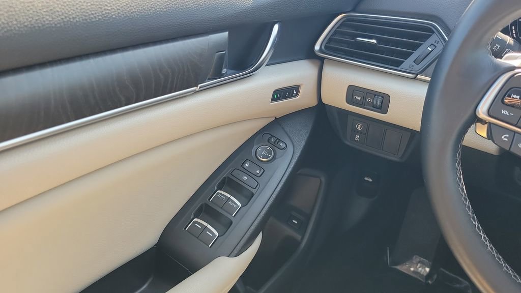 Used 2018 Honda Accord EX-L image 20