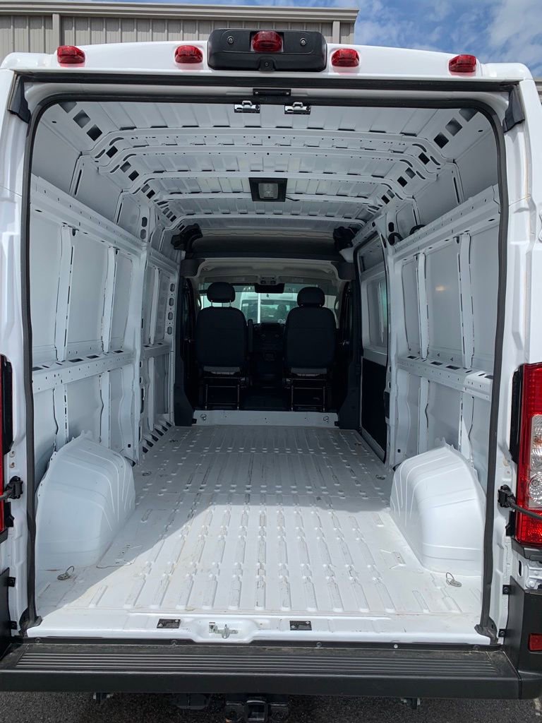 Used 2024 RAM ProMaster 3500 w/ Convenience Group FWD image 4
