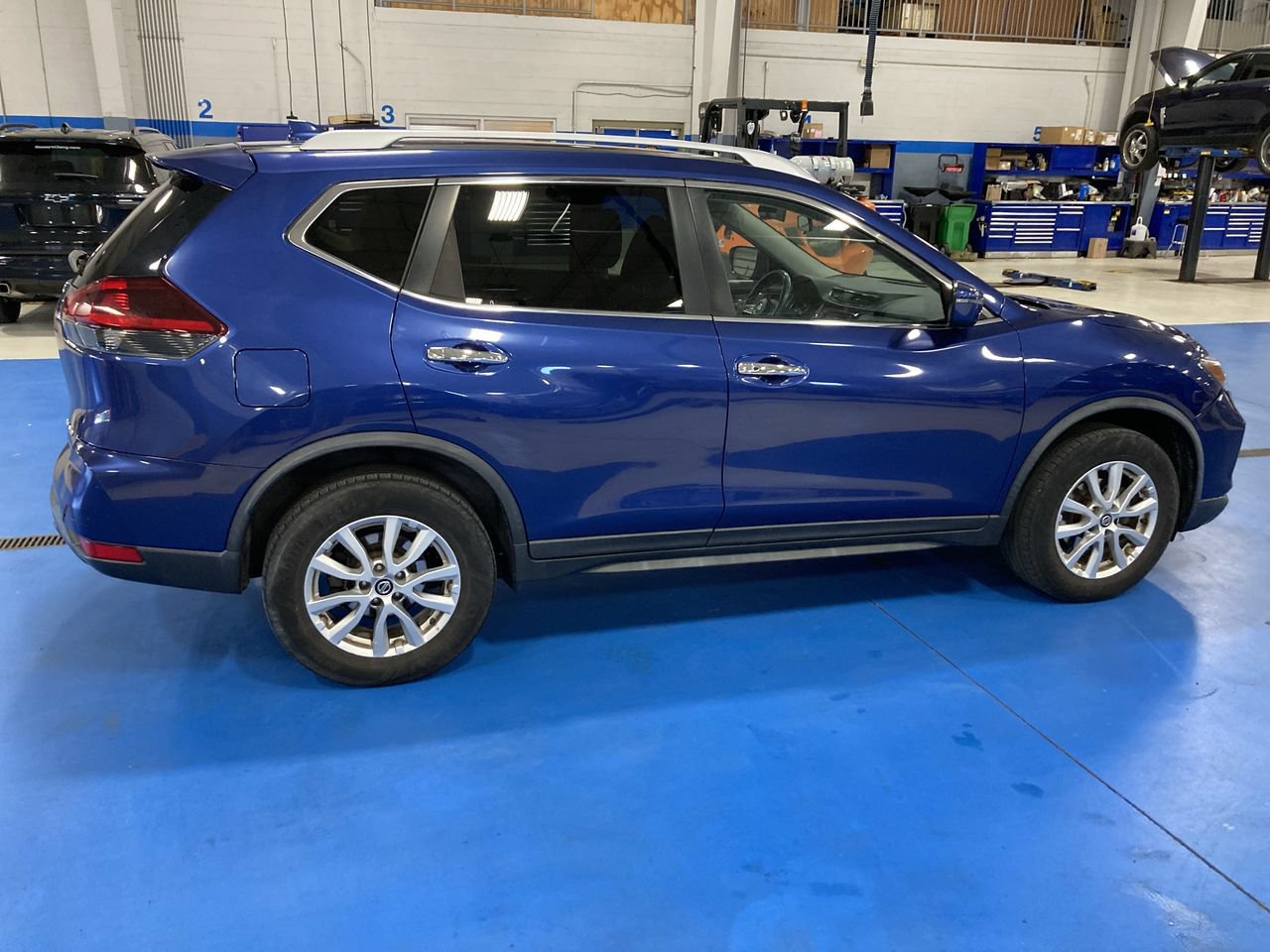 Used 2019 Nissan Rogue SV AWD/4WD image 8