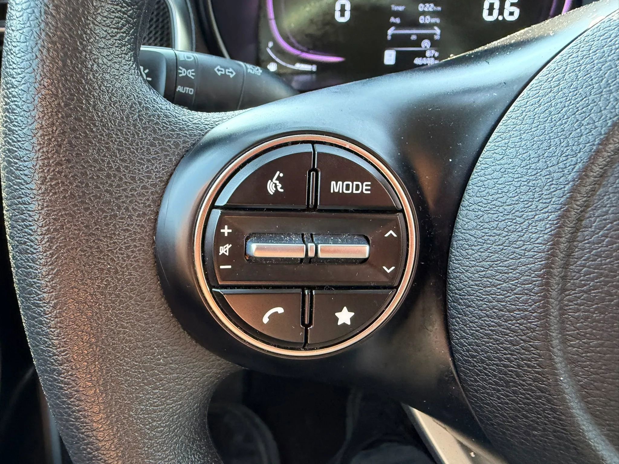Used 2024 Kia Soul LX w/ Option Group 015 FWD image 13