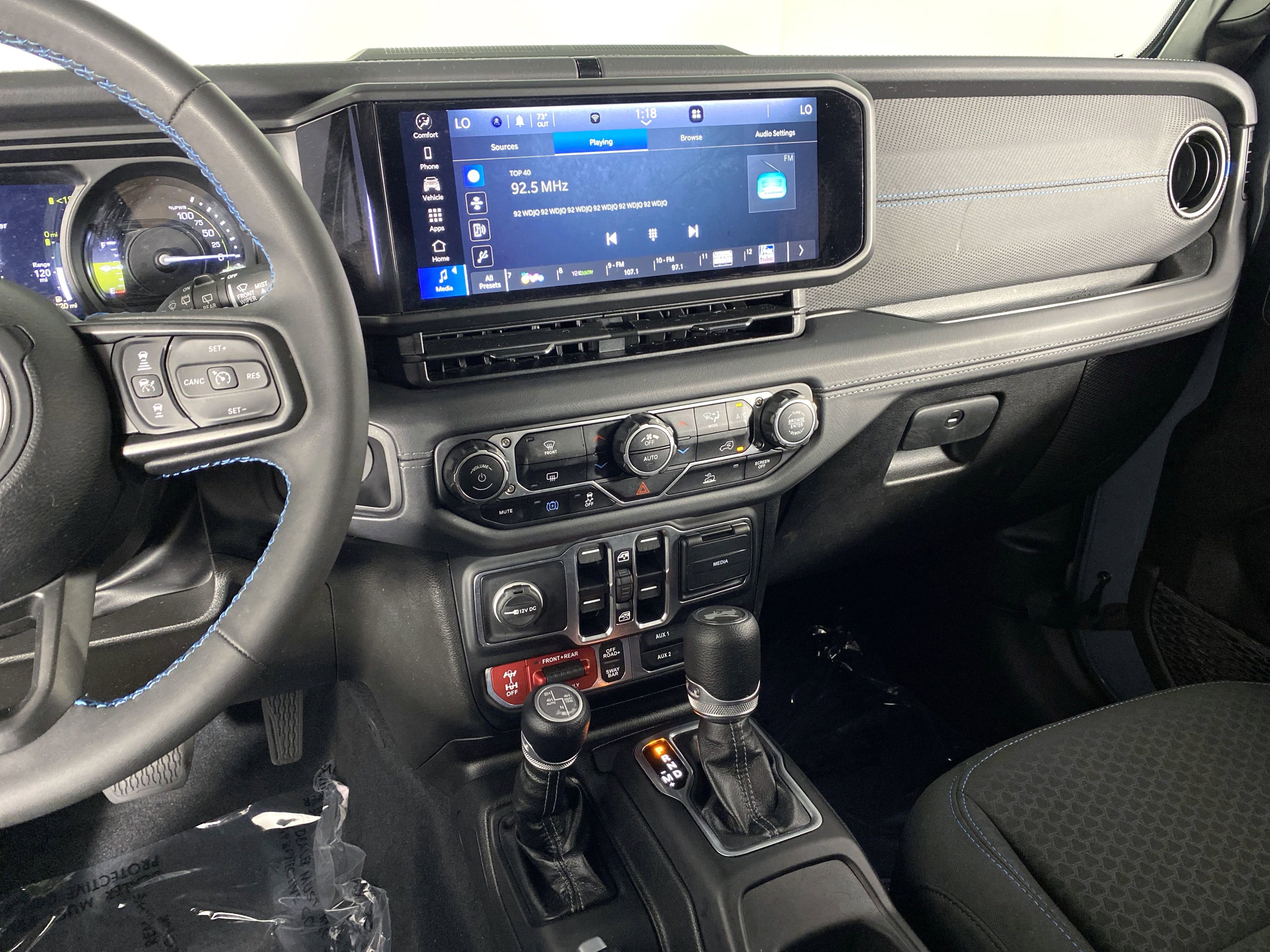 Used 2025 Jeep Wrangler Unlimited Rubicon 4xe AWD/4WD image 26