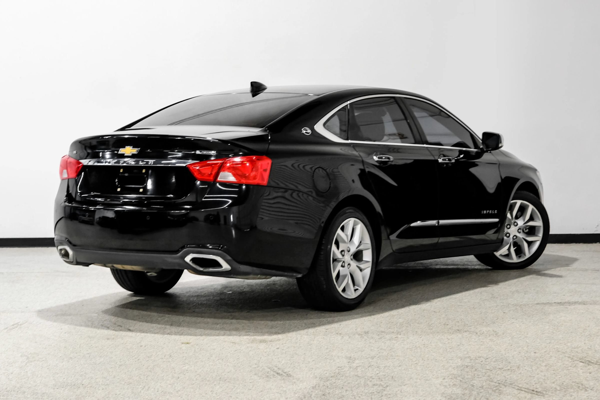 Used 2018 Chevrolet Impala Premier FWD image 6