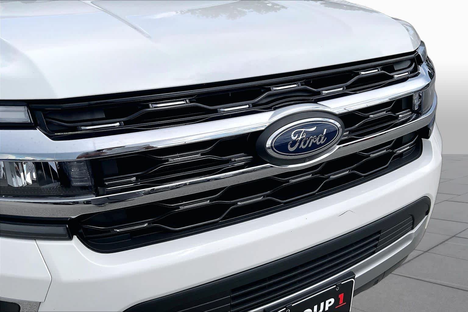 Used 2023 Ford Expedition Limited RWD image 29