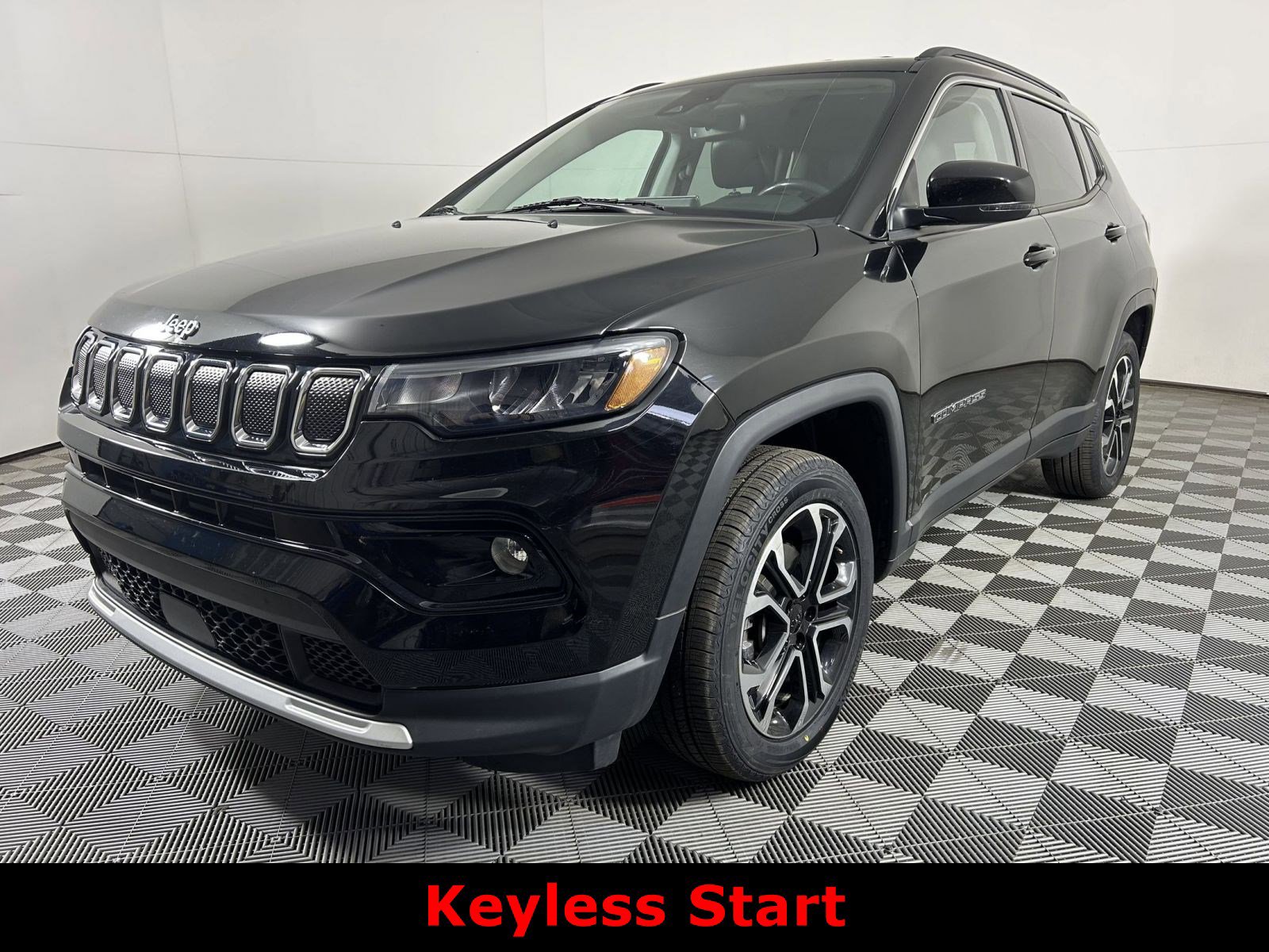 Used 2022 Jeep Compass Limited image 3