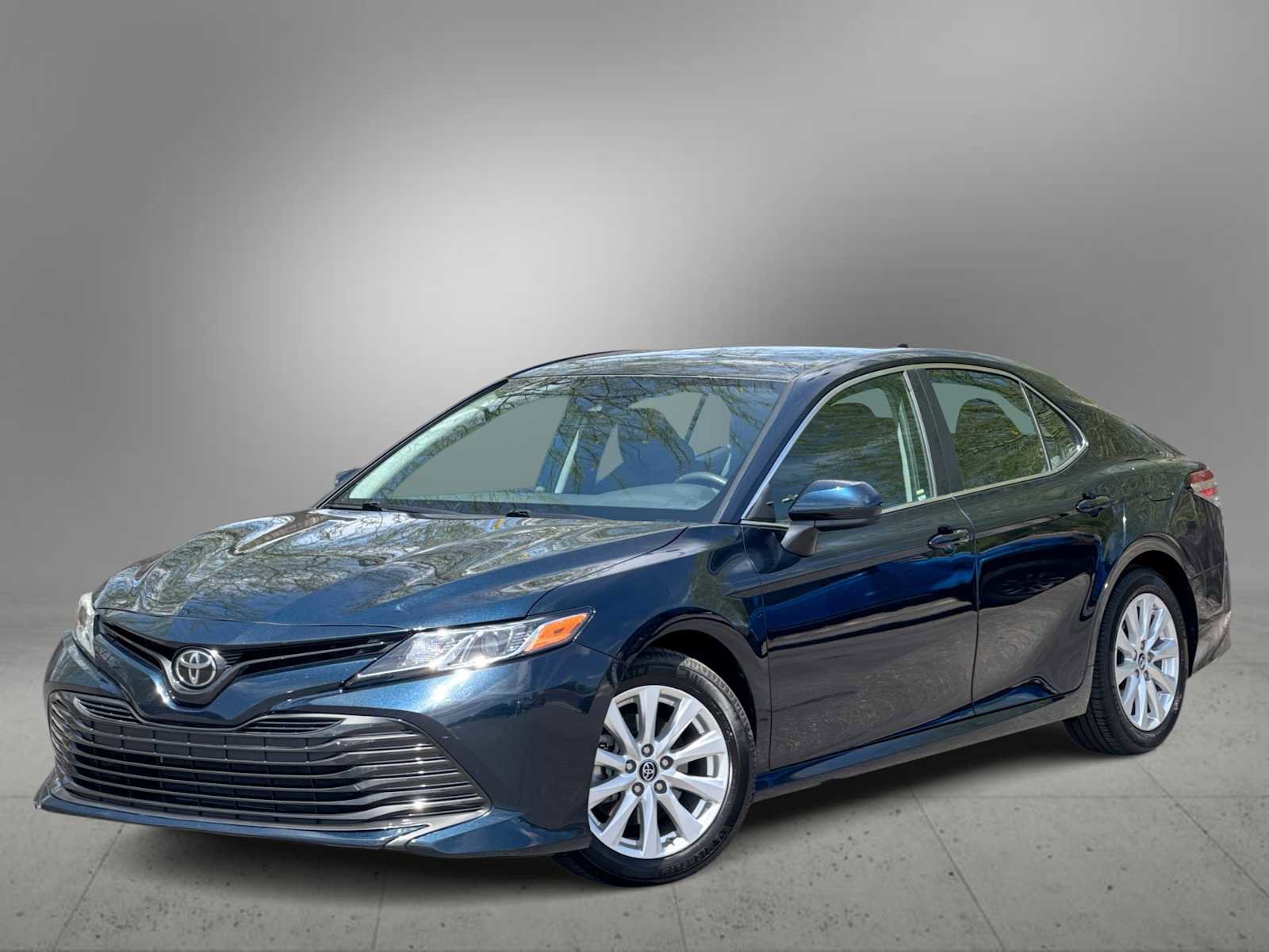 Used 2019 Toyota Camry LE w/ Protection Package (Q2)
