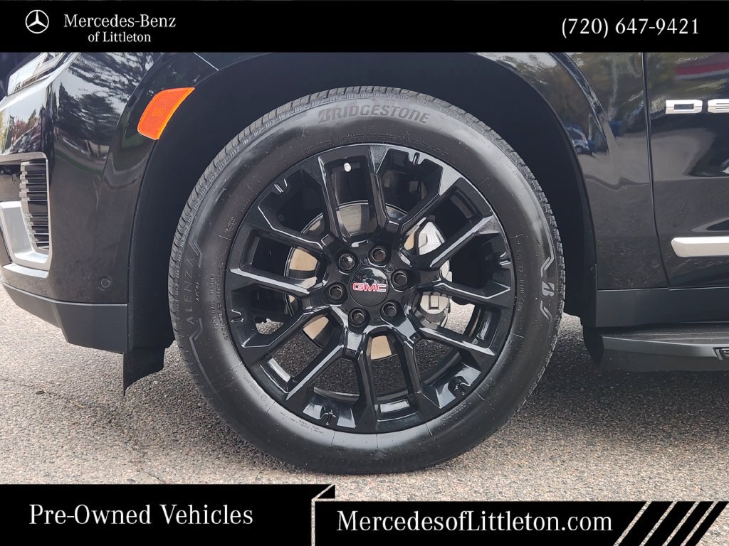 Used 2024 GMC Yukon Denali w/ Advanced Technology Package AWD/4WD image 10