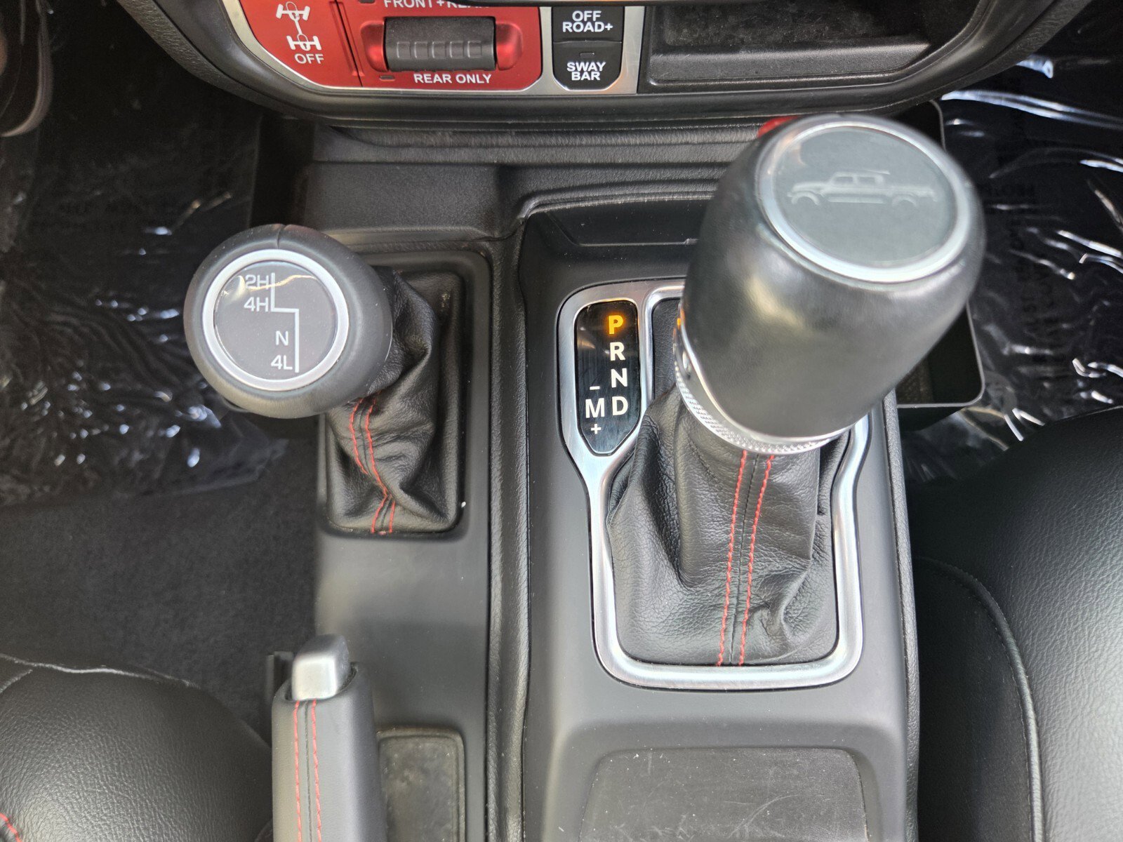 Used 2022 Jeep Gladiator Rubicon w/ LED Lighting Group AWD/4WD image 27