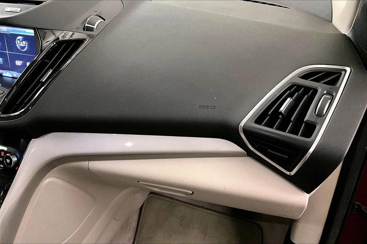 Used 2013 Ford Escape SEL image 16