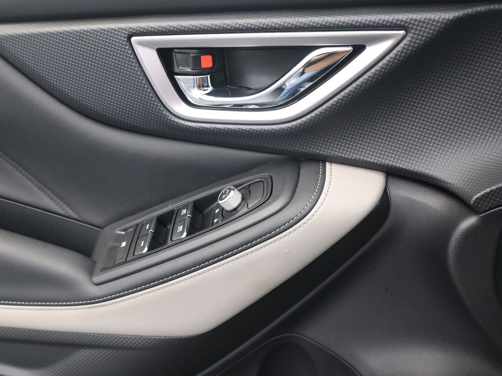 Used 2024 Subaru Forester Limited image 15