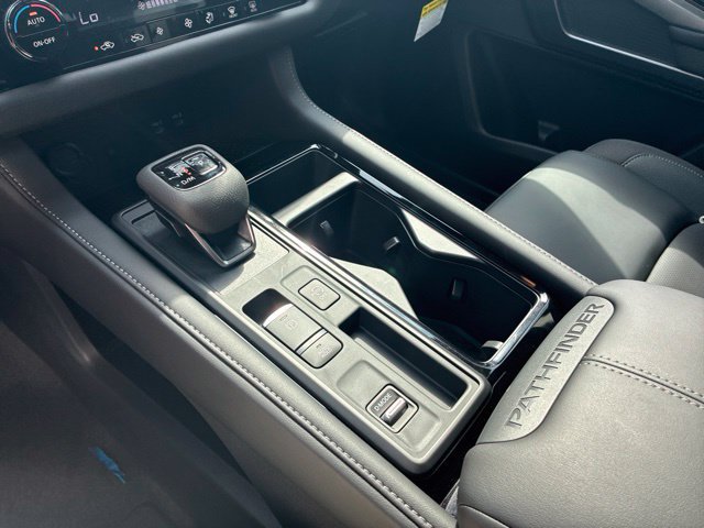 New 2026 Nissan Pathfinder SL w/ SL Premium Package FWD image 14