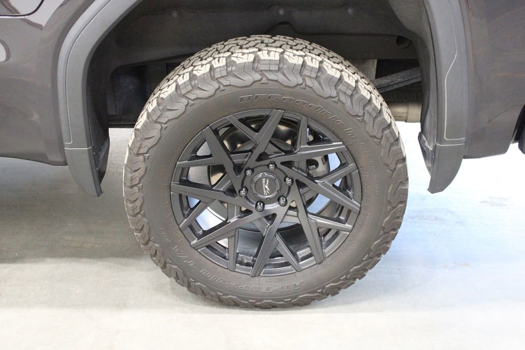 Used 2023 GMC Sierra 1500 AT4 w/ AT4 Preferred Package image 48