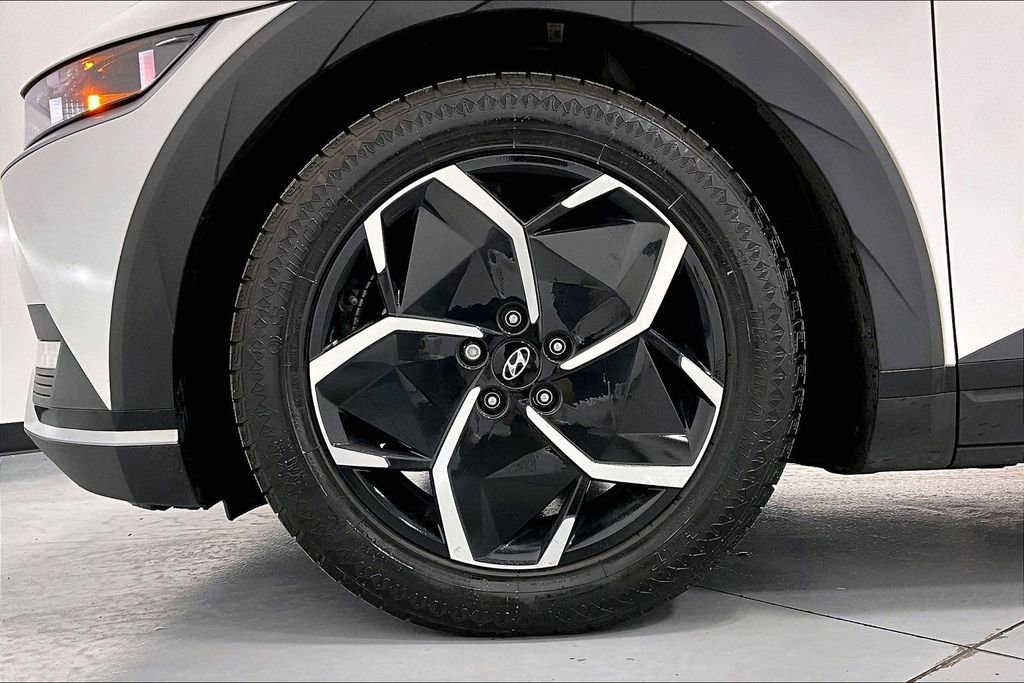 Used 2022 Hyundai Ioniq 5 SE w/ Cargo Package image 11