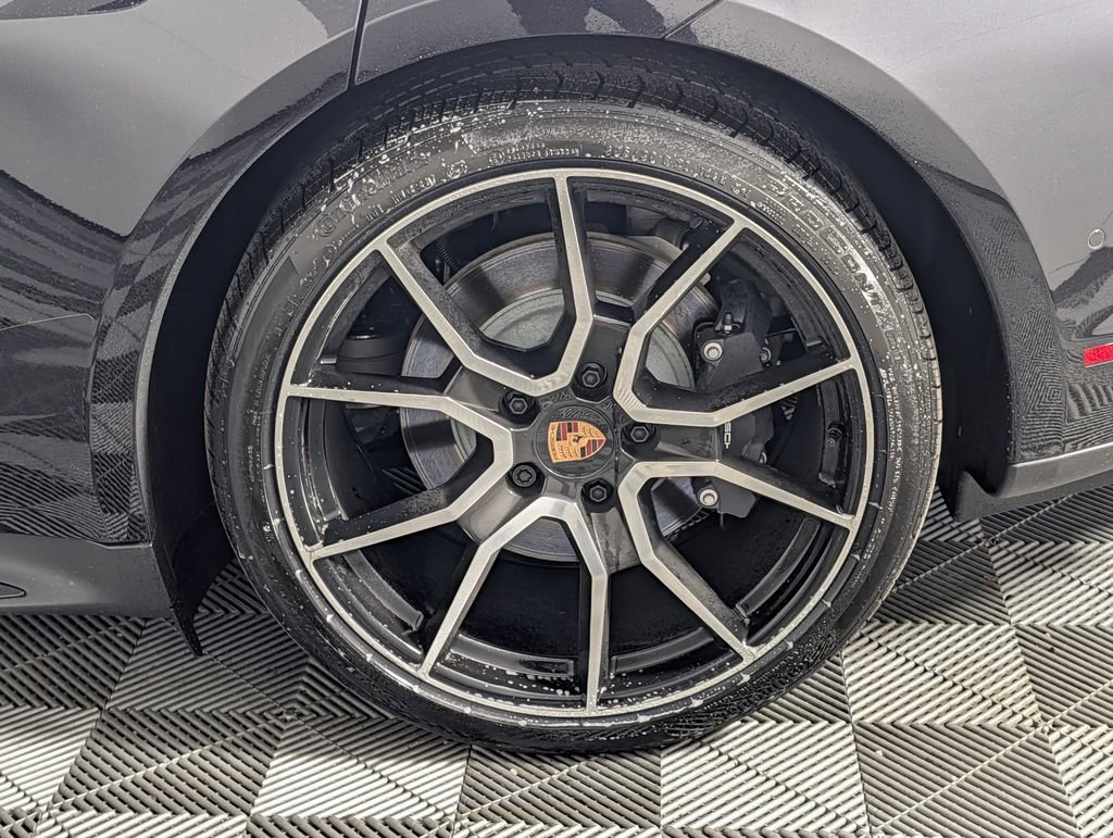 New 2026 Porsche Taycan image 12