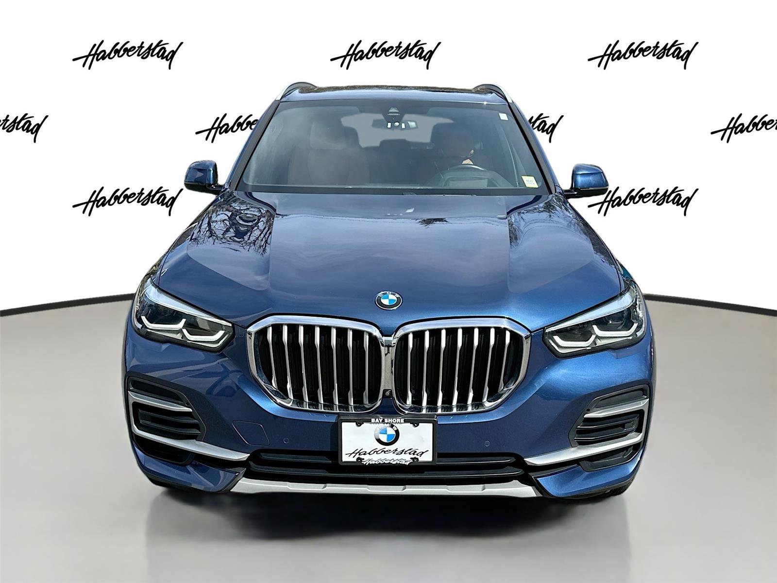 Used 2023 BMW X5 xDrive40i w/ Premium Package image 2