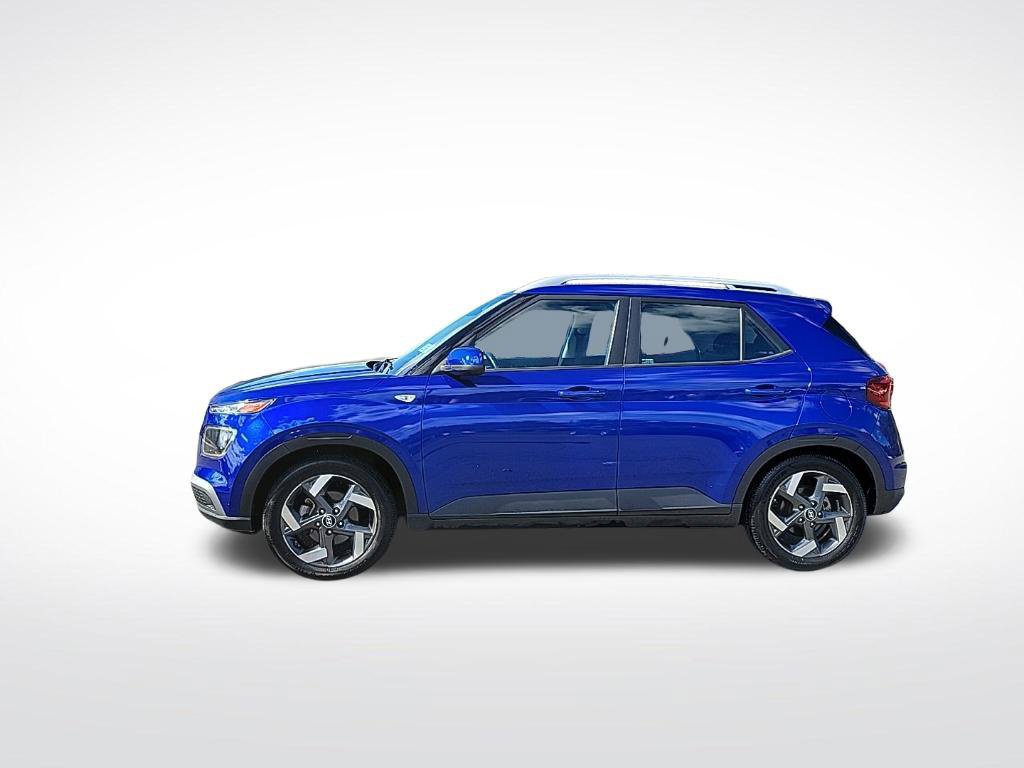Used 2022 Hyundai Venue SEL w/ Cargo Package FWD 360° Tour