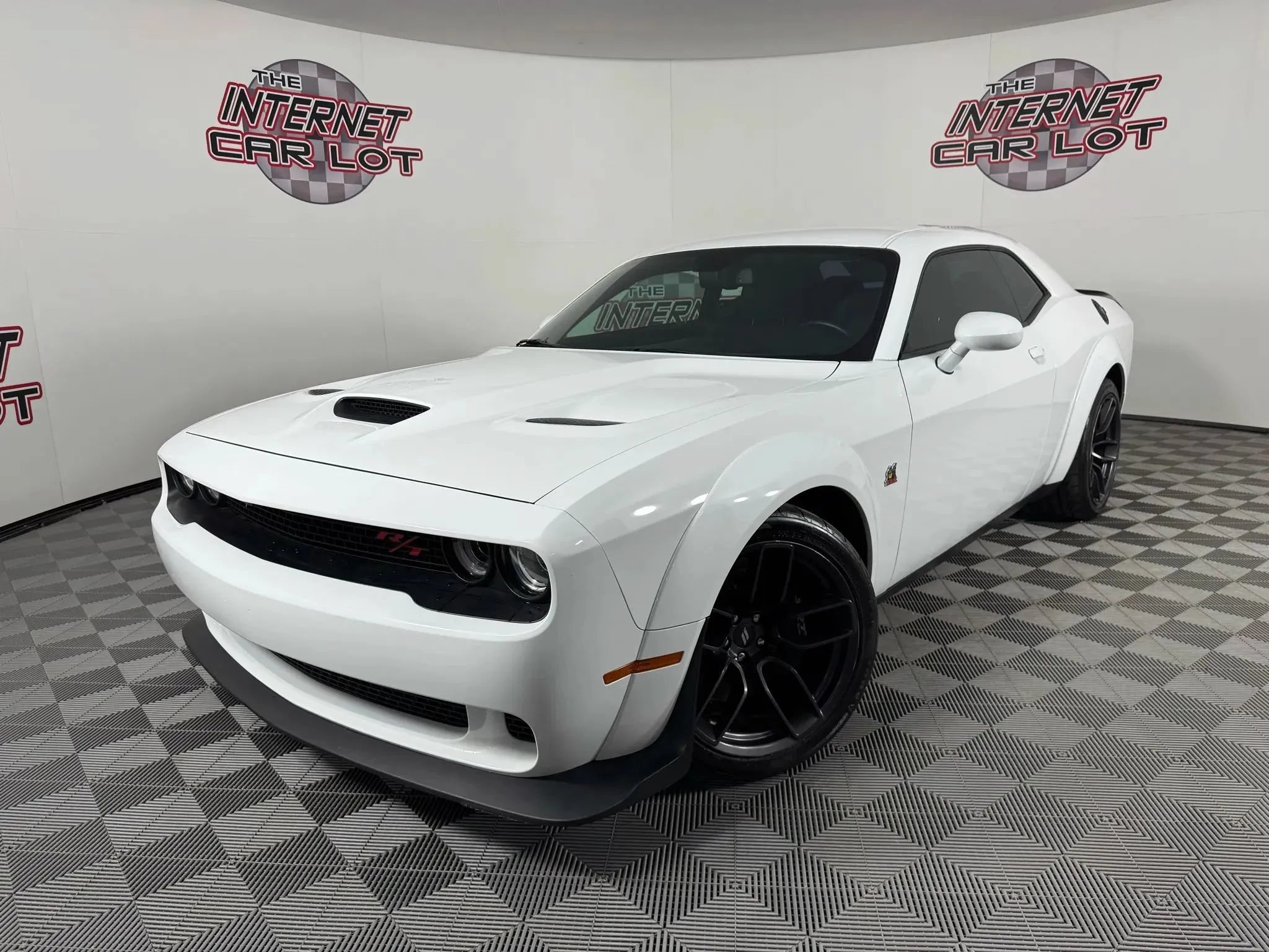 Used 2021 Dodge Challenger R/T Scat Pack RWD image 1