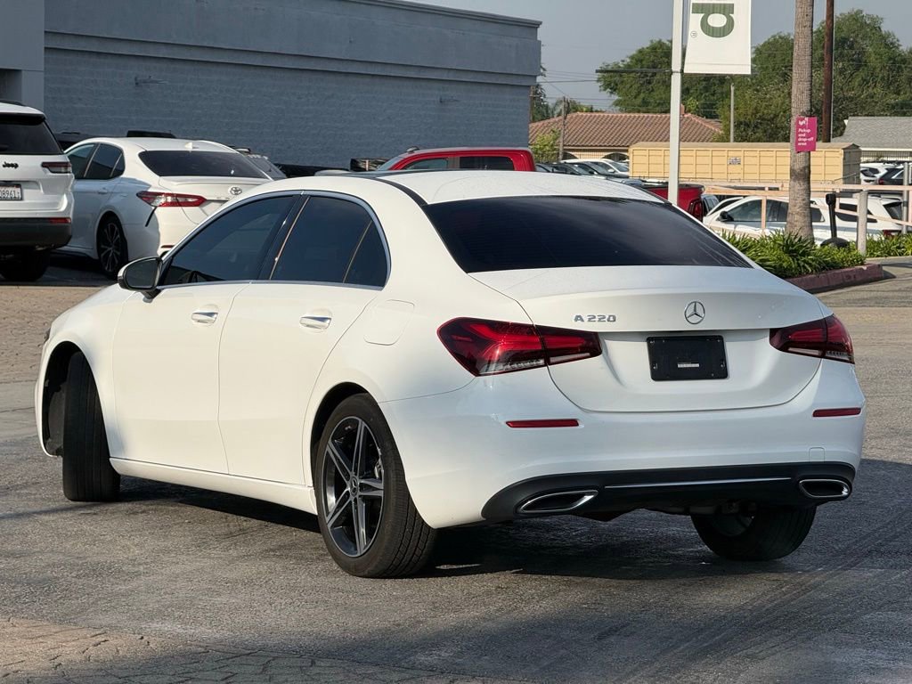 Used 2022 Mercedes-Benz A 220 image 2