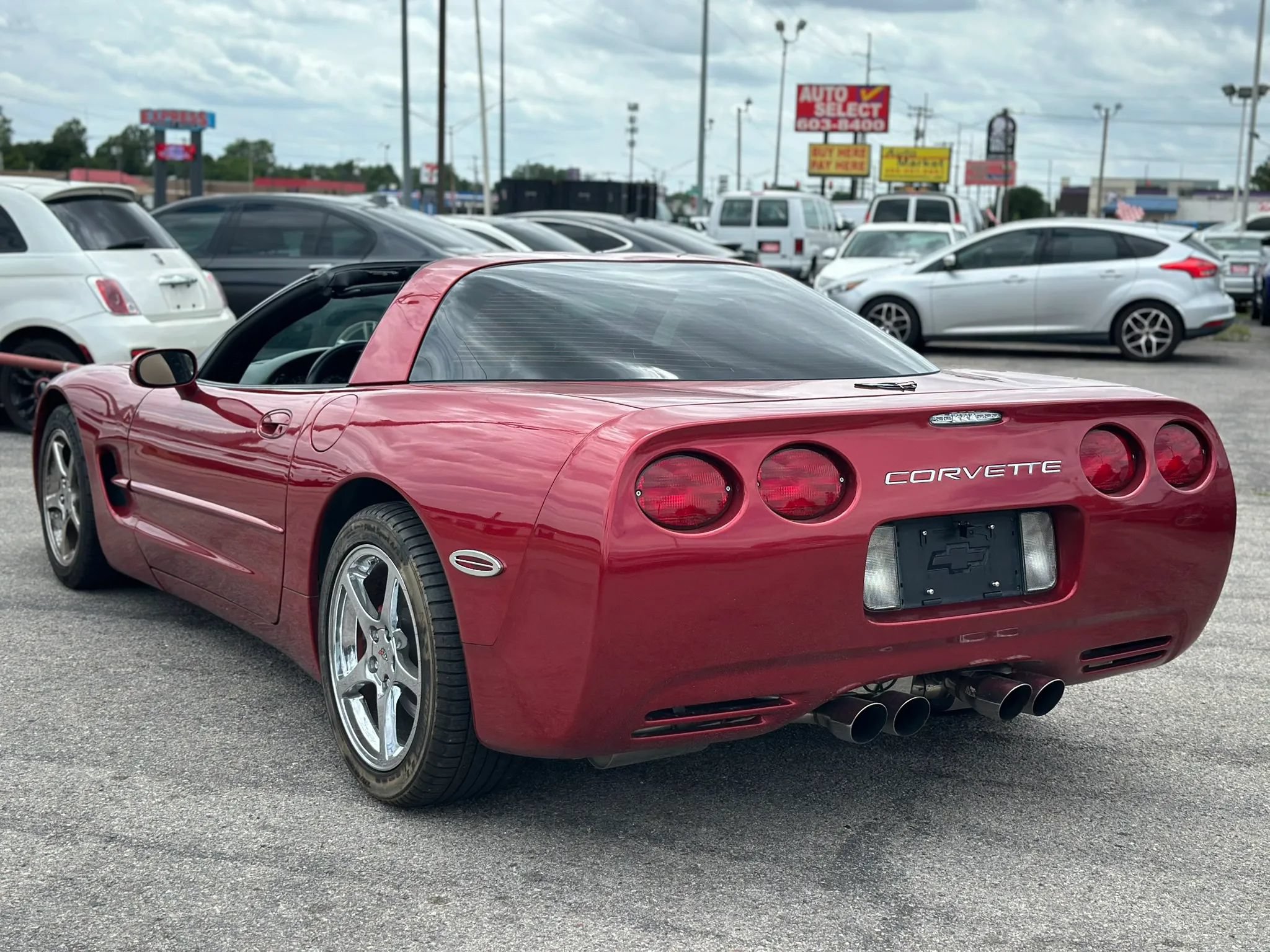 Used 2002 Chevrolet Corvette Coupe w/ Preferred Equipment Group2 RWD image 8